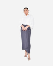 Load image into Gallery viewer, JORJA SKIRT IN GREY