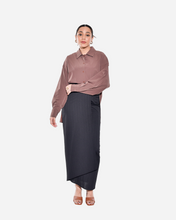 Load image into Gallery viewer, SCARLETT SKIRT IN BLACK