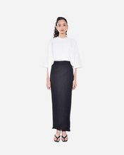 Load image into Gallery viewer, CHLOE SKIRT IN BLACK