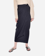 Load image into Gallery viewer, JORJA SKIRT IN BLACK