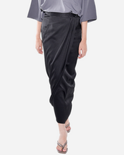 Load image into Gallery viewer, AUDREY SKIRT IN BLACK