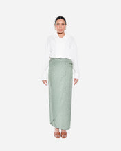 Load image into Gallery viewer, JULIETTE SKIRT IN GREEN
