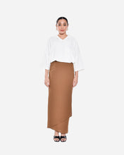 Load image into Gallery viewer, SCARLETT SKIRT IN BROWN