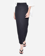 Load image into Gallery viewer, CHLOE SKIRT IN BLACK