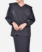 Load image into Gallery viewer, SCARLETT SET IN BLACK