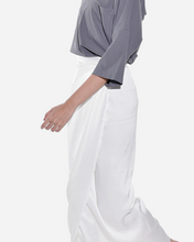 Load image into Gallery viewer, AUDREY SKIRT IN WHITE