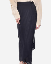 Load image into Gallery viewer, JORJA SKIRT IN BLACK