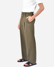 Load image into Gallery viewer, ARES PANTS IN FOREST GREEN