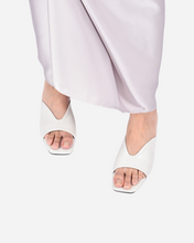 Load image into Gallery viewer, AMARA HEELS IN LIGHT GREY