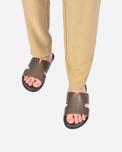 Load image into Gallery viewer, 1311 MEN SLIDERS IN OLIVE