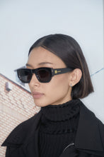 Load image into Gallery viewer, THE ALPHA SHALS BLACK TORTOISE