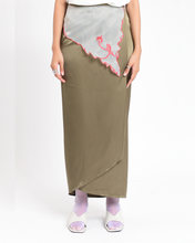 Load image into Gallery viewer, MENDUNG BERAT SKIRT