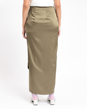 Load image into Gallery viewer, MENDUNG BERAT SKIRT