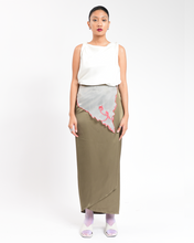 Load image into Gallery viewer, MENDUNG BERAT SKIRT