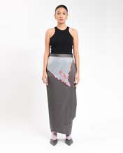 Load image into Gallery viewer, MENDUNG KELAM SKIRT