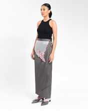 Load image into Gallery viewer, MENDUNG KELAM SKIRT