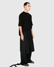 Load image into Gallery viewer, EMBROIDERED TEE IN BLACK