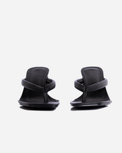 Load image into Gallery viewer, RAY HEELS IN BLACK
