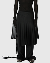 Load image into Gallery viewer, SKIRT PANTS IN BLACK