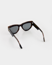 Load image into Gallery viewer, THE KIM SHALS BLACK TORTOISE