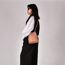 Load image into Gallery viewer, MINI KOURTNEY IN APRICOT PINK