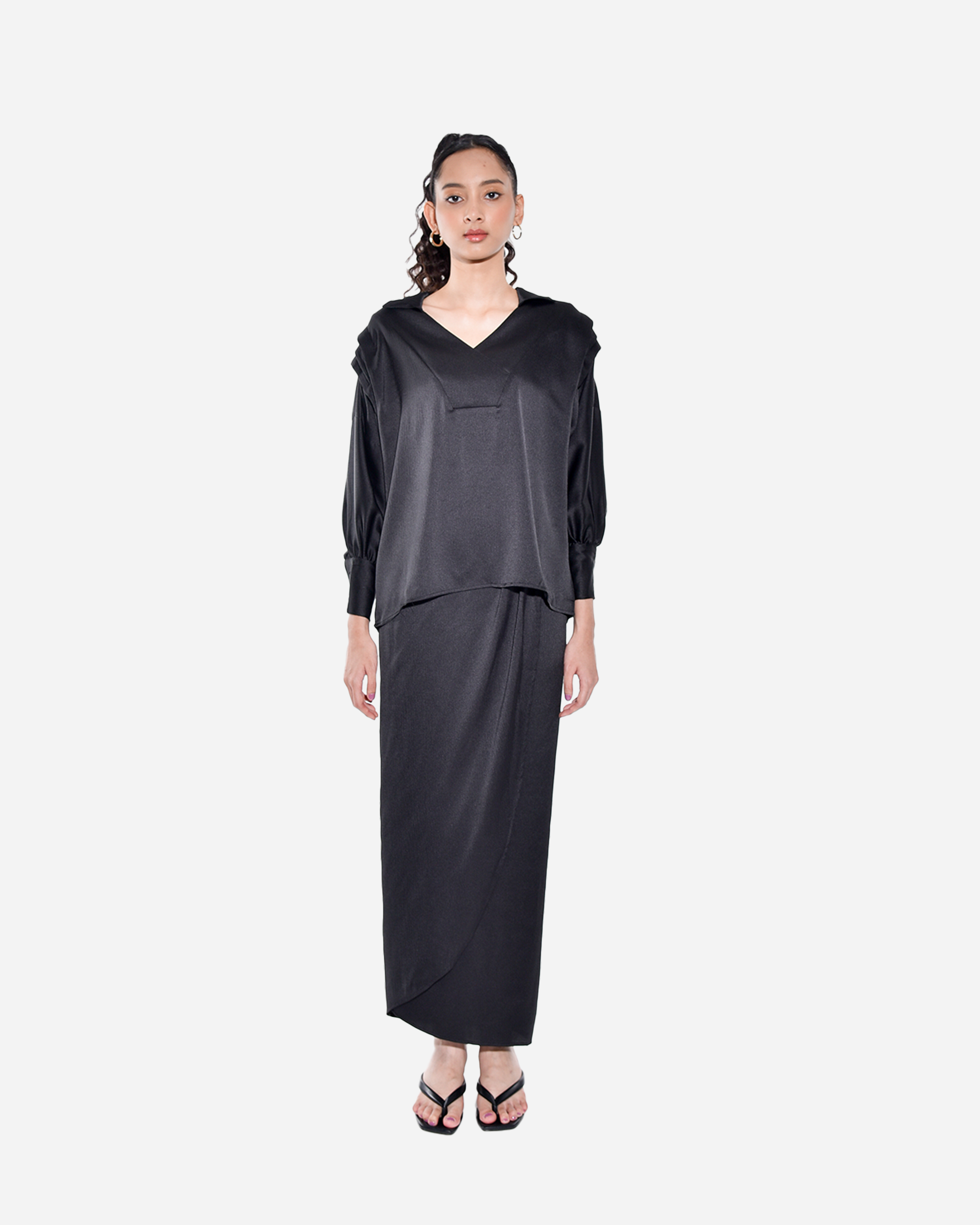 AUDREY SET IN BLACK – SHALS