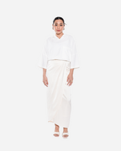 Load image into Gallery viewer, AUDREY SKIRT IN CREAM
