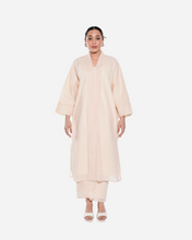 Load image into Gallery viewer, VICTORIA SET IN CREAM
