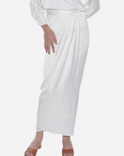 Load image into Gallery viewer, AUDREY SKIRT IN WHITE
