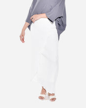 Load image into Gallery viewer, CHLOE SKIRT IN WHITE
