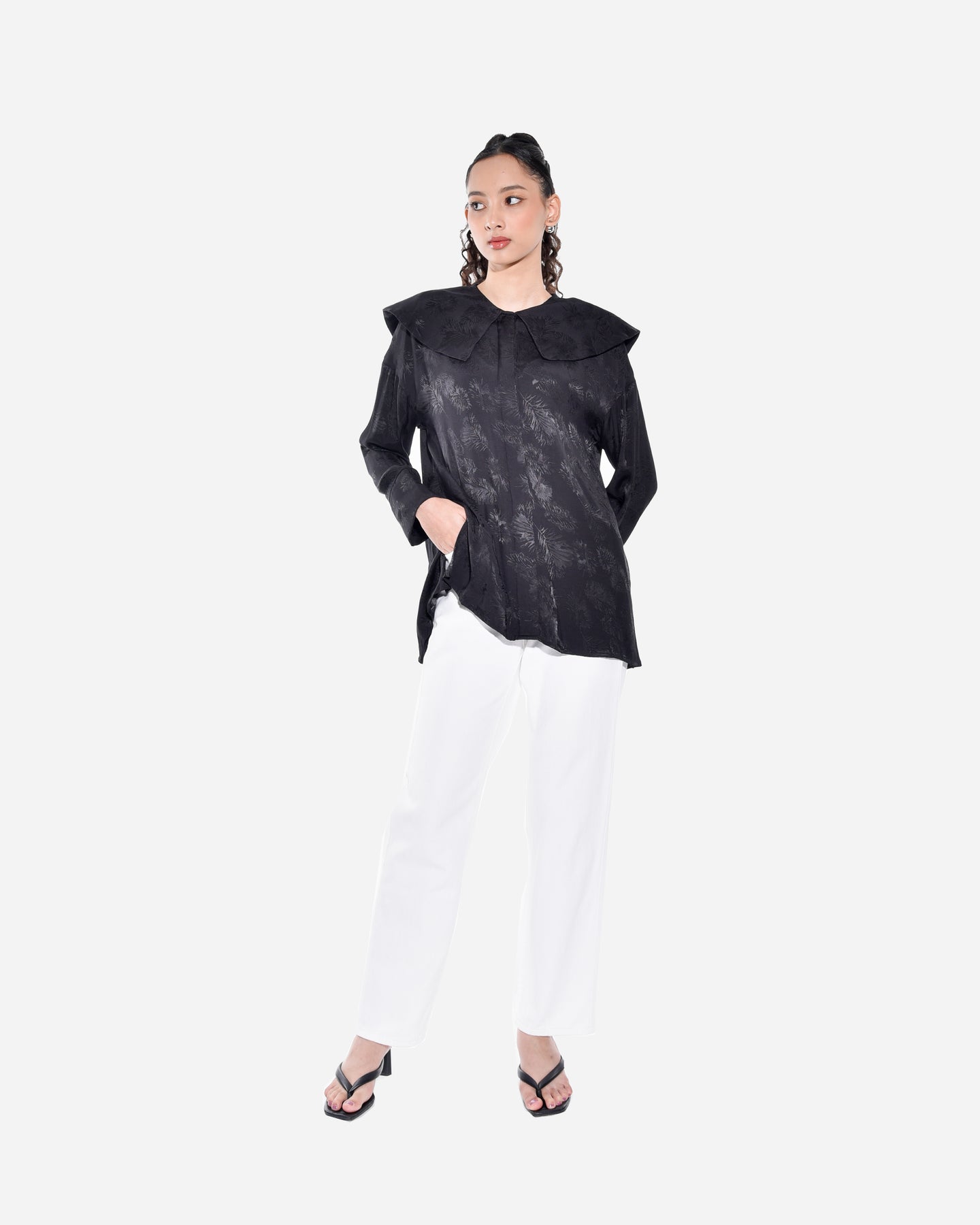 MARILYN TOP IN BLACK