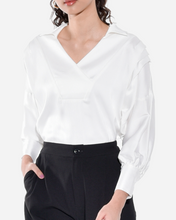 Load image into Gallery viewer, AUDREY TOP IN WHITE
