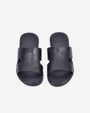 Load image into Gallery viewer, 1311 MEN SLIDERS IN BLACK
