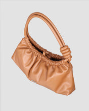 Load image into Gallery viewer, ZOE BAG IN CARAMEL BROWN
