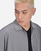 Load image into Gallery viewer, TRENCH SHIRT MEN IN GREY
