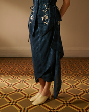 Load image into Gallery viewer, RATNA SET IN BLUE
