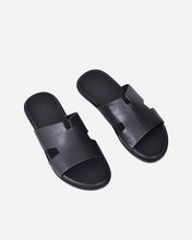 Load image into Gallery viewer, 1311 MEN SLIDERS IN BLACK
