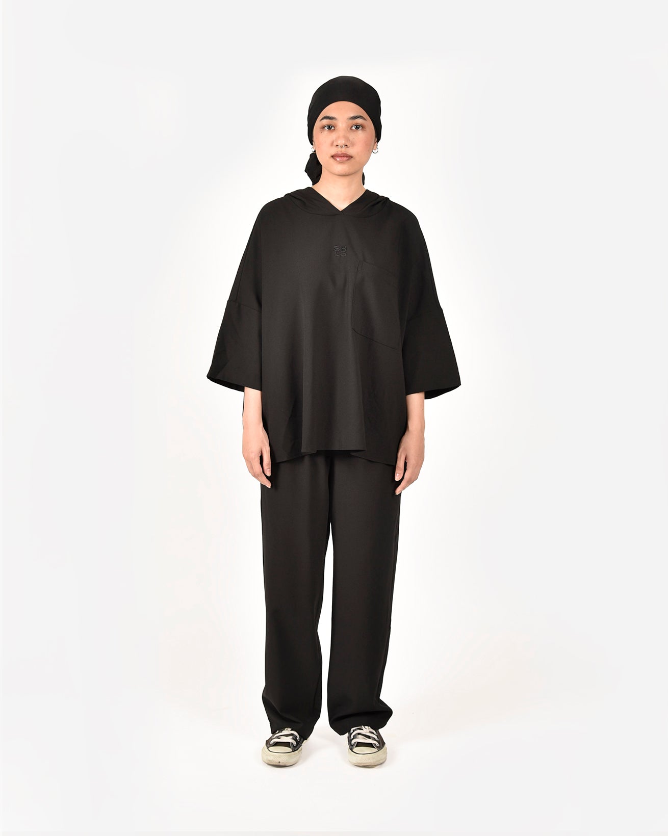 RHODE SET IN BLACK