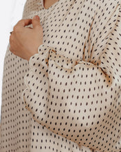 Load image into Gallery viewer, SHE KAFTAN SANTAI CHAMPAGNE PRINT
