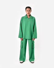 Load image into Gallery viewer, CARGO SWEATSHIRT IN GREEN
