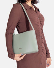 Load image into Gallery viewer, PHOEBE BAG IN GREEN
