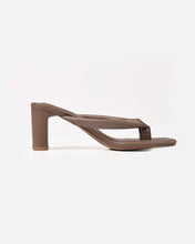 Load image into Gallery viewer, RAY HEELS IN TAUPE
